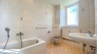 9. Beispielwohnung Badezimmer