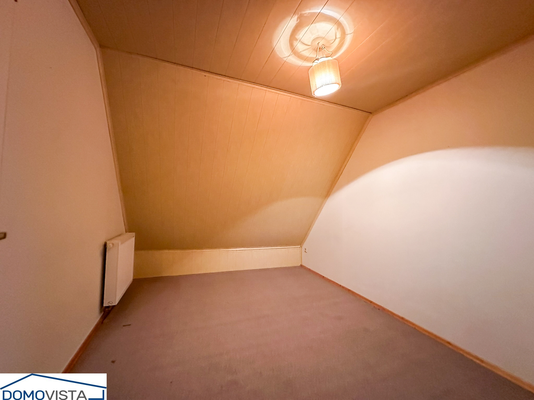 Schlafzimmer DG