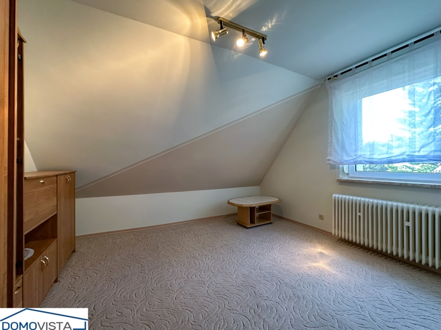 21. 1.OG Schlafzimmer 3