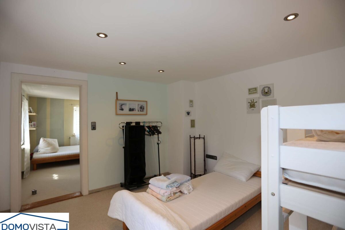 26. 1.OG Schlafzimmer 2