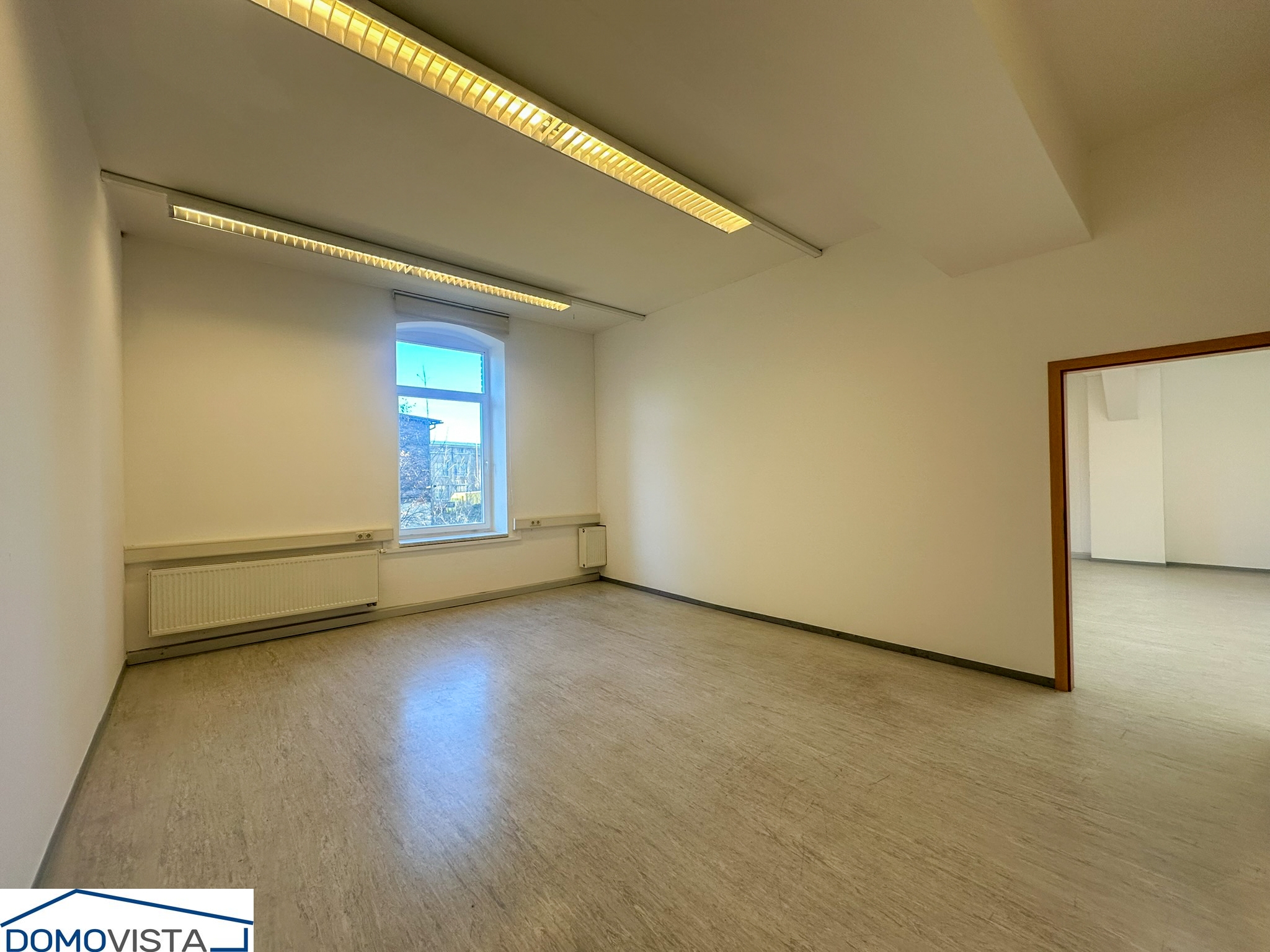 Raum 321 hälftig (mit Trennwand)