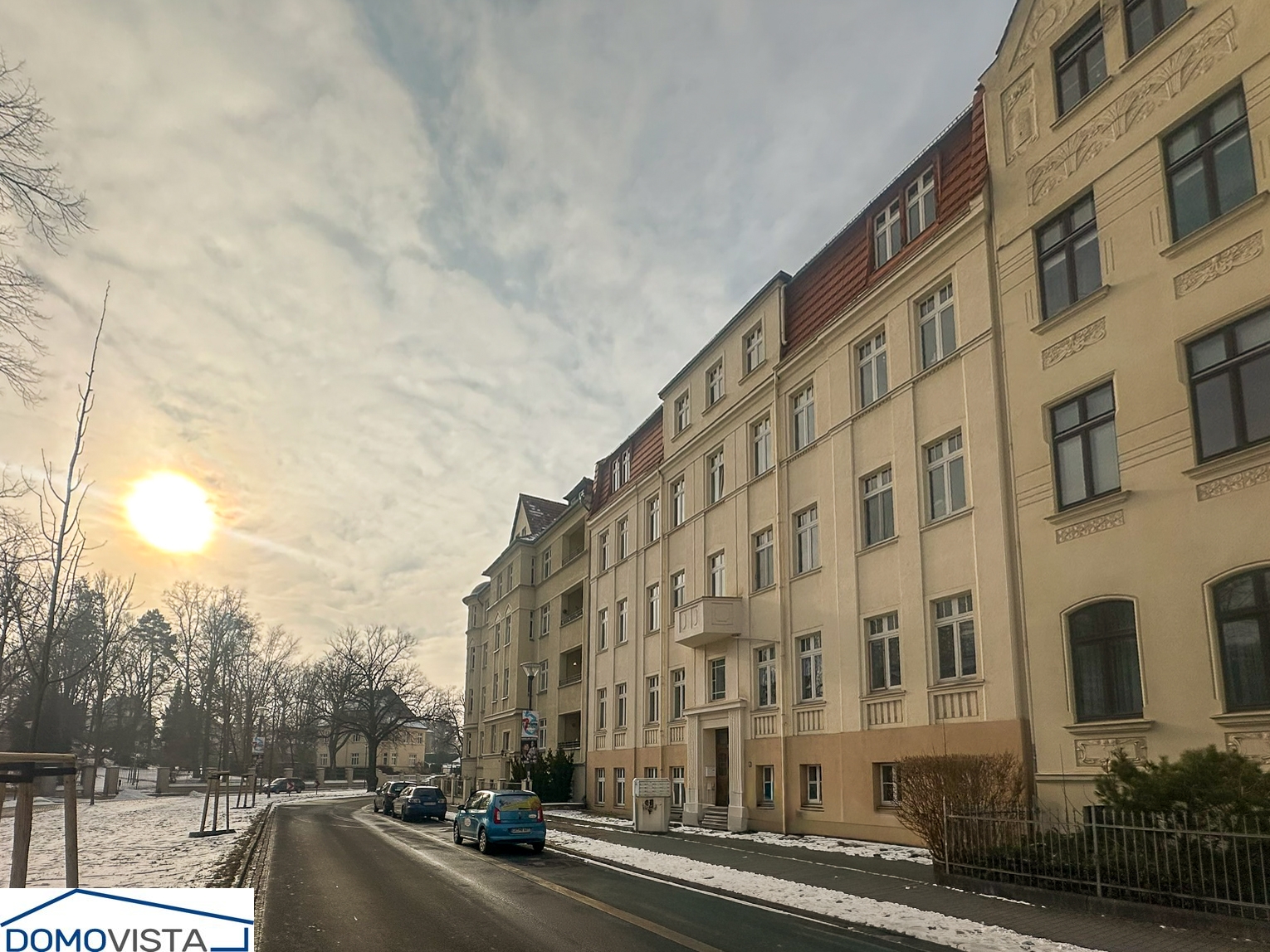 Straßenansicht